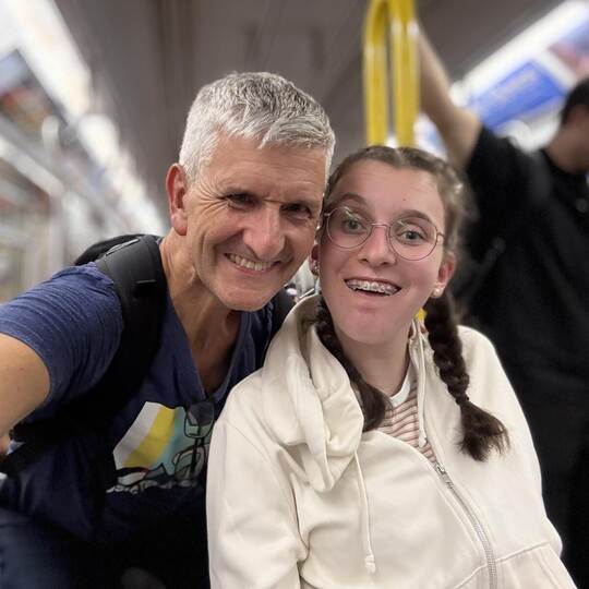 Mit Vater Armin in der New Yorker U-Bahn unterwegs.