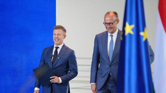 Ungarns Ministerpräsident Magyar in Berlin