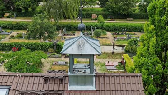 Diebe stehlen Friedhofsglocke