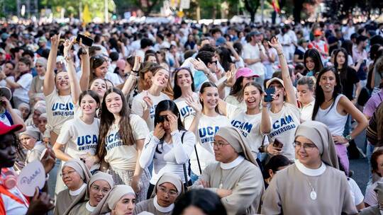 Papst Leo XIV. besucht Spanien Papst Leo XIV. besucht Spanien