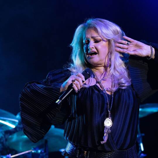 Bonnie Tyler wird 75 - Sorge um die Queen der Rockballaden