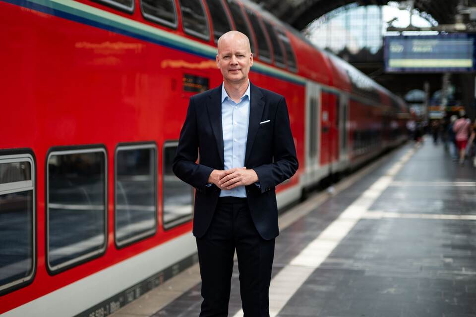 DB Regio-Vorstand - Harmen van Zijderveld DB Regio-Vorstand - Harmen van Zijderveld