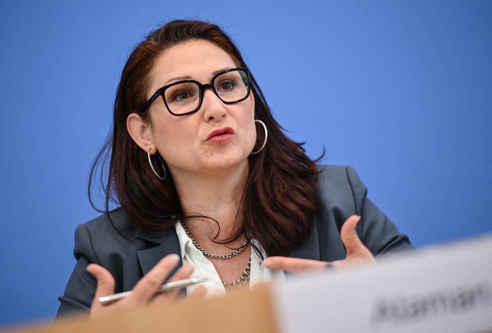 Jahresbericht 2025 der Antidiskriminierungsstelle Jahresbericht 2025 der Antidiskriminierungsstelle
