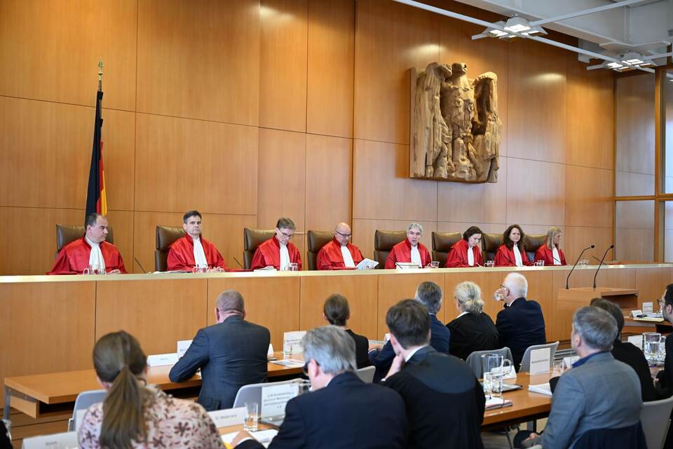 Bundesverfassungsgericht zu TV-Verträgen Bundesverfassungsgericht zu TV-Verträgen