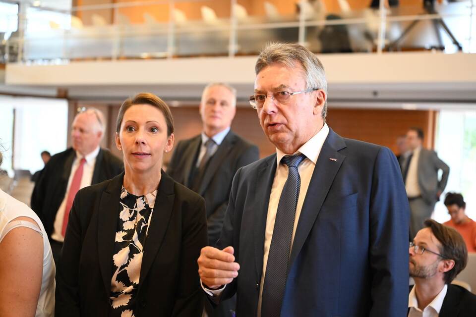 Bundesverfassungsgericht zu TV-Verträgen Bundesverfassungsgericht zu TV-Verträgen