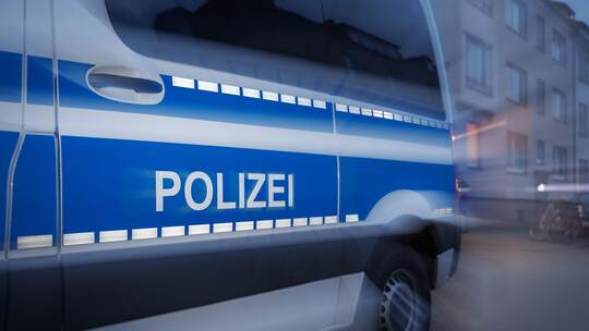 Polizei - Symbolbild Polizei - Symbolbild