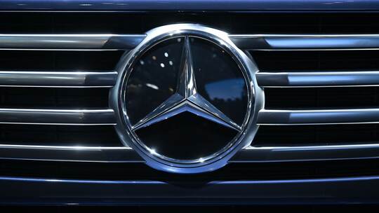 Mercedes-Benz Mercedes-Benz