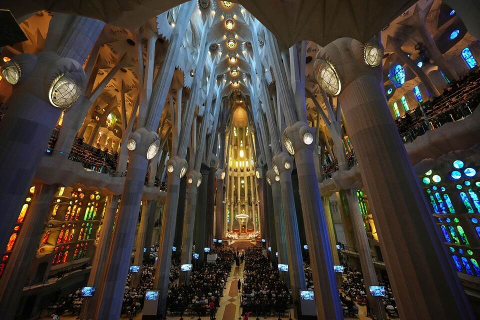 Papst Leo XIV. besucht Spanien - Sagrada Familia Papst Leo XIV. besucht Spanien - Sagrada Familia