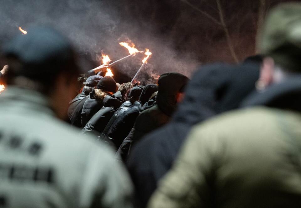 Fackelmahnwache auf dem Wartberg Fackelmahnwache auf dem Wartberg