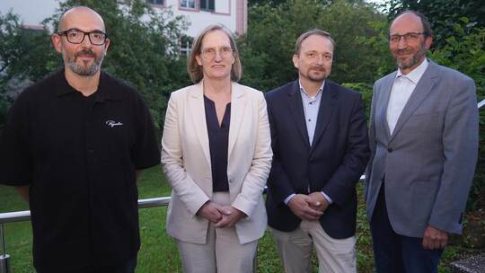 Pflegedienstleiter Marco Zivojnovic, Vorstandsvorsitzende Katrin Haible, ihre Stellvertreter Marc Weinbrecht und Hartmut Kunzman