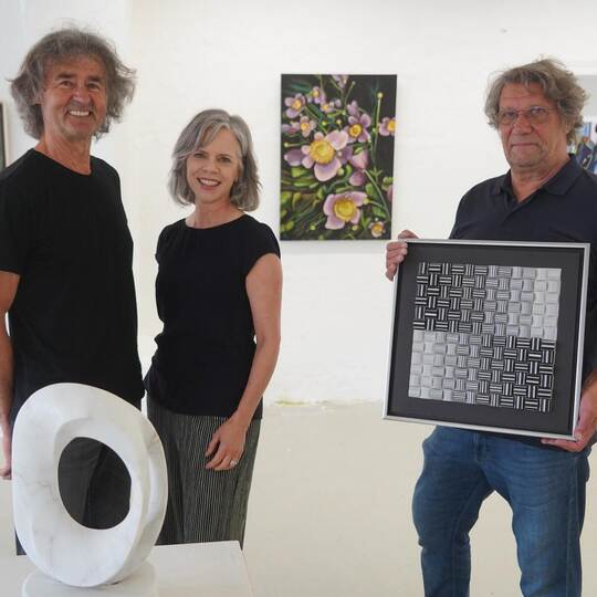 Freuen sich auf die gemeinsame Ausstellung: Giorgio di Montelupo (links), Marny Staib und Wolfgang Heiser. Nico Roller
