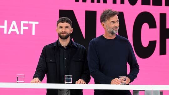 Thomas Müller und Jürgen Klopp Thomas Müller und Jürgen Klopp