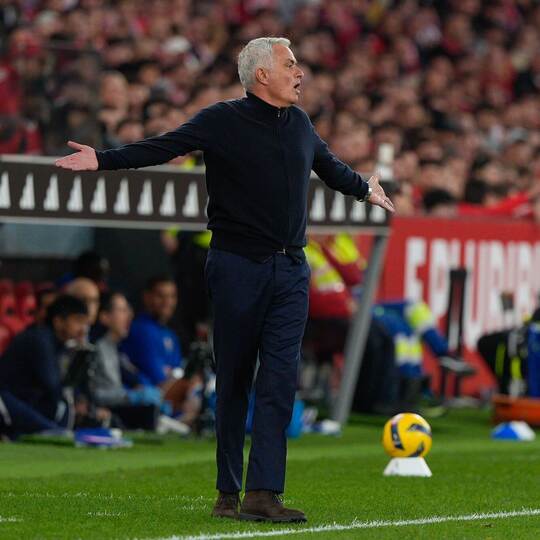 José Mourinho José Mourinho