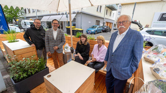 Freuen sich über die Kulturterrasse: Michael Hertl, Tobias Volle, Marleen Hecker, Angelika Drescher und Albert Esslinger-Kiefer