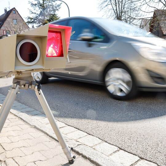 Geschwindigkeitskontrolle mit Blitzer