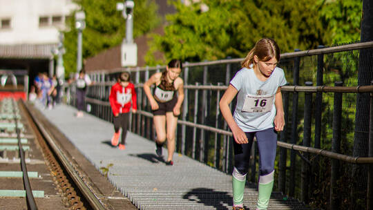 Fast 2000 Stufen auf einer Distanz von 720 Metern müssen die Sportlerinnen und Sportler beim Stäffeleslauf überwinden. Robert Ka