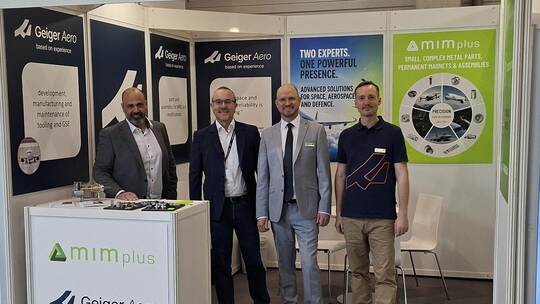 Tibor Schellenberger, Dr. Moritz Geiger (beide Geiger Aero), Rémy Bernhardt und Mario Lang (beide MIMplus, von links nach rechts
