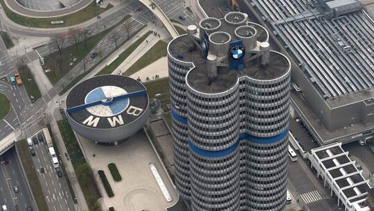 BMW-Museum und BMW-Hochhaus