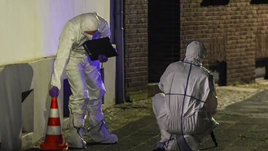 Polizei gibt Schüsse in Krefeld ab Polizei gibt Schüsse in Krefeld ab