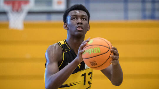 Von der PSG Pforzheim zu den Riesen: Der erst 16-jährige Kenan Youdom ist ein vielversprechendes Talent bei den Ludwigsburger. A GER, Porsche BBA Ludwigsburg vs. BG Hessing Leitershofen, 2. Barmer Basketball Bundesliga, ProB Sued, Saison 2025/2026, 24.01.20