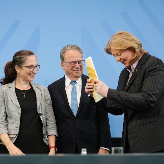 Rentenkommission legt Bericht vor