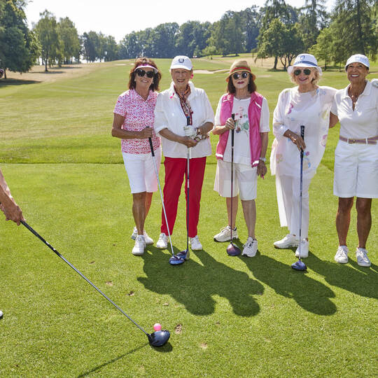 Beim Pink Ribbon Damentag beim Stuttgarter Golf-Club Solitude in Mönsheim war Rosa die vorherrschende Farbe.