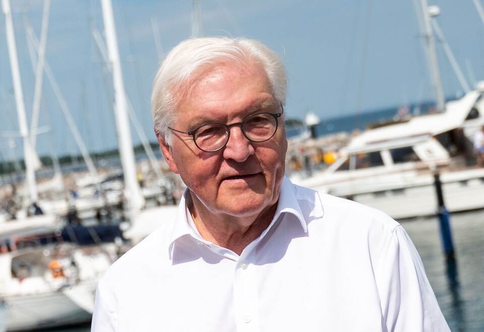 Steinmeier eröffnet Jubiläumstagung mit 70 Nobelpreisträgern Steinmeier eröffnet Jubiläumstagung mit 70 Nobelpreisträgern