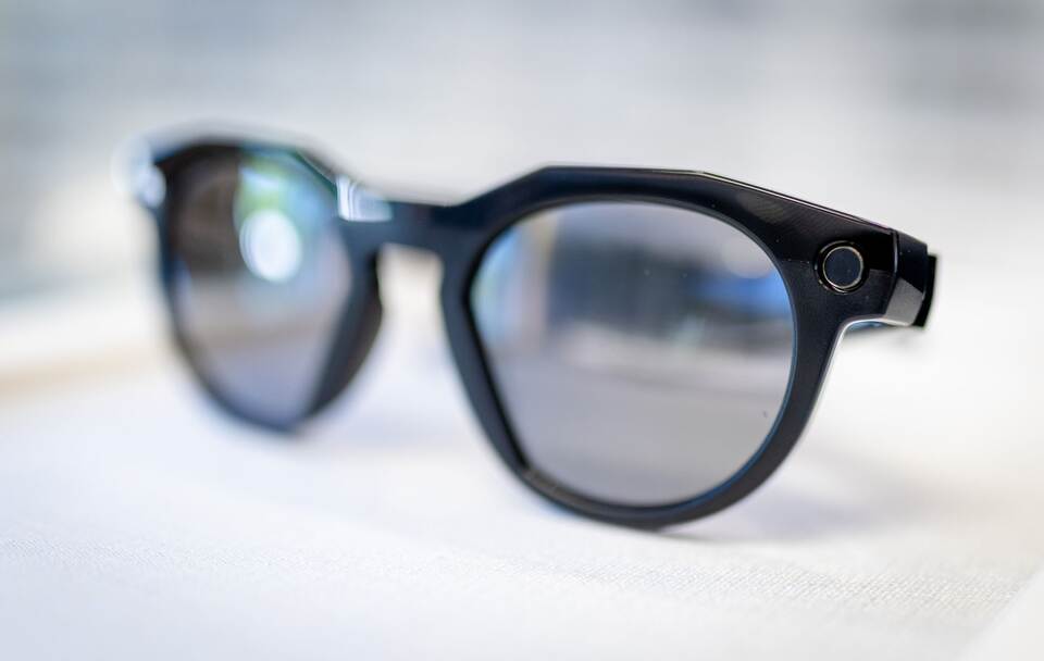 Smart Glasses Smart Glasses