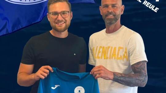 Auf der Instagram-Seite der Spvgg Coschwa wird Daniel Reule (rechts) als neuer Trainer vorgestellt. Foto: Spvgg Coschwa