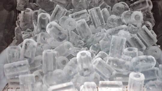 Eiswürfelproduktion