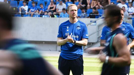 Fußball: 2. Bundesliga, Trainingsauftakt des Karlsruher SC