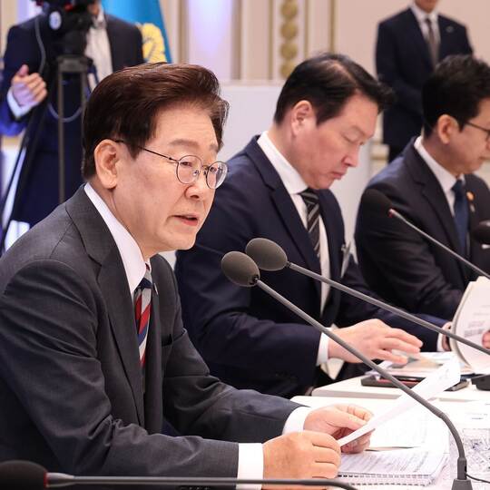 Südkoreas Präsident stellt Halbleiter-Investitionsplan vor