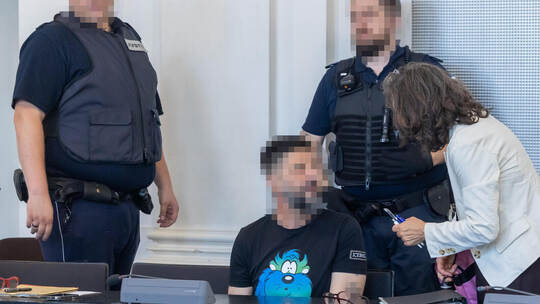 Prozess Versuchter Mord Schwurgericht