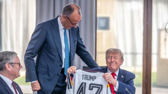 Bundeskanzler Merz und US-Präsident Trump bei der WM-Vorbereitung Bundeskanzler Merz und US-Präsident Trump bei der WM-Vorbereitung