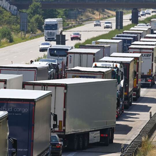 Autobahn 2 bei Burg wegen Hitzeschäden gesperrt