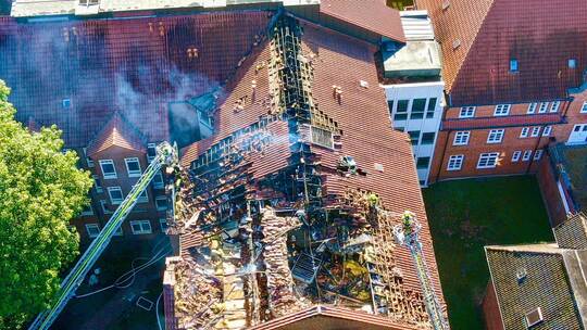 Tote bei Brand in einem Krankenhaus