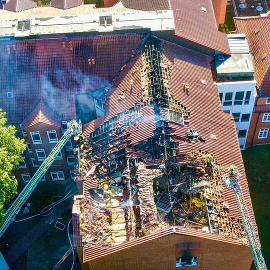 Tote bei Brand in einem Krankenhaus