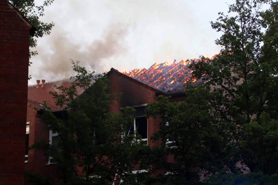 Dachstuhlbrand in Krankenhaus in Ludwigslust Dachstuhlbrand in Krankenhaus in Ludwigslust