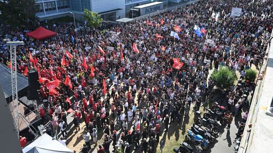 Protest-Kundgebungen bei Mercedes-Benz Sindelfingen