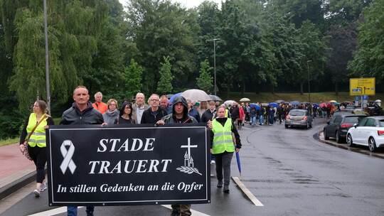 Gedenken nach Schüssen in Jugendhilfeeinrichtung mit sechs Toten