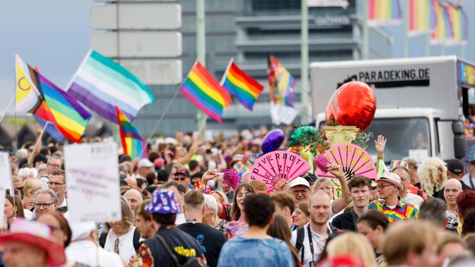 Cologne Pride 2026 – Parade zum Christopher Street Day Cologne Pride 2026 – Parade zum Christopher Street Day