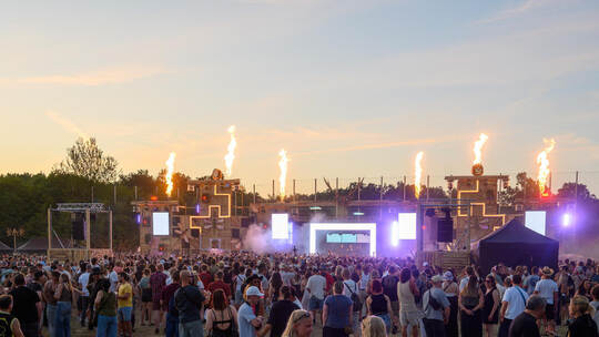 Auf der Schlupfwiese auf der Wilferdinger Höhe begeistert das Festival erneut nach dem Umzug von der Festwiese beim Hoheneck-Spo