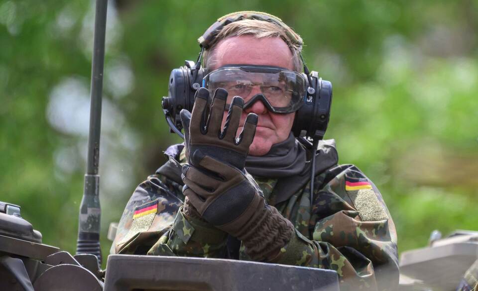 Verteidigungsminister Boris Pistorius und die Bundeswehr Verteidigungsminister Boris Pistorius und die Bundeswehr