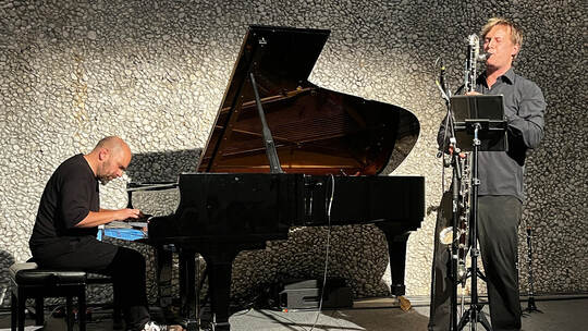 Sebastian Studnitzky (Klavier) und Klarinettist Sebastian Manz improvisierten Werke von Leonard Bernstein und Igor Stravinsky. S