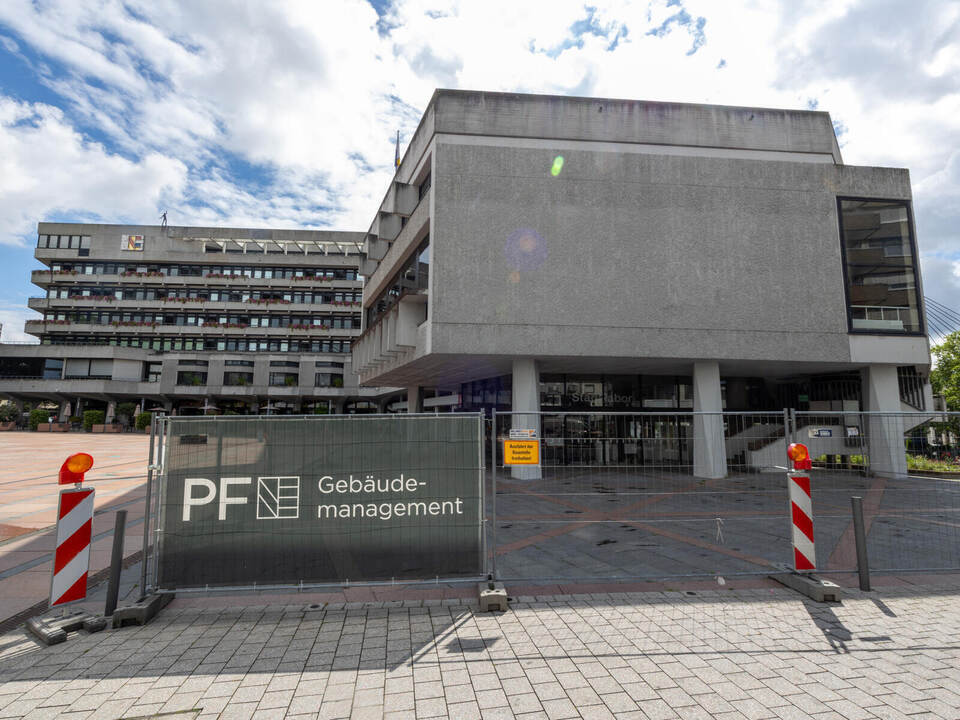 Über das Stadtlabor soll bald ein Aufzug die Sitzungssäle im Rathaus barrierefrei erreichbar machen. meyer Baustelle Stadtlabor