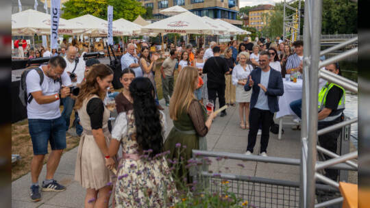 Eröffnung EnzLive Waisenhausplatz