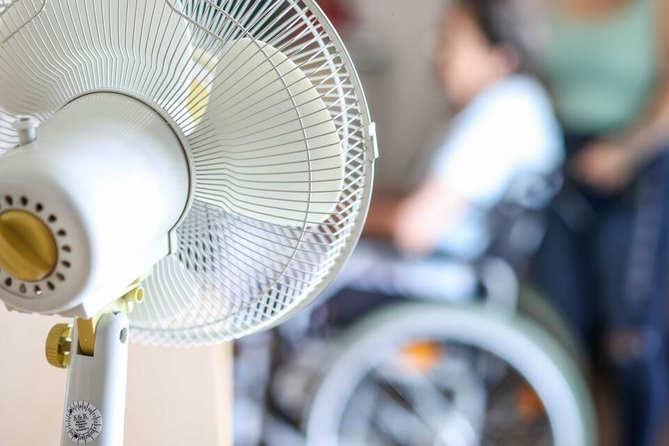 Ältere Menschen leiden unter hohen Temperaturen Ältere Menschen leiden unter hohen Temperaturen