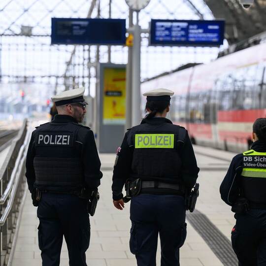 Bahn und Bundespolizei wollen für mehr Sicherheit sorgen