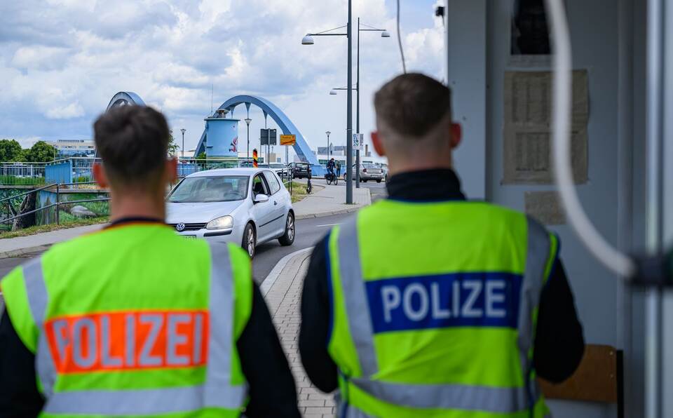 Deutsch-polnischer Grenzübergang Deutsch-polnischer Grenzübergang