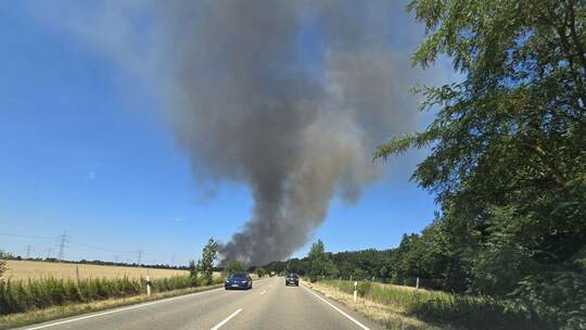 Flächenbrand an Bundestraße 36